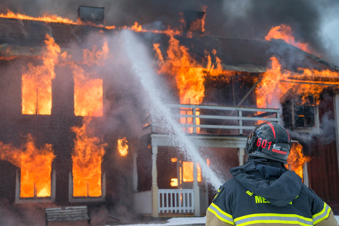 Home Fire Prevention & Safety Tips & Recommended Devices in Home Security